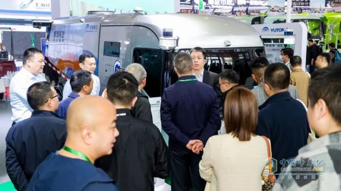 龍耀北京，實(shí)力出展！宇通環(huán)衛(wèi)亮相2025 中國環(huán)衛(wèi)與設(shè)備博覽會(huì)！