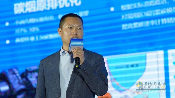 作為高端中輕卡行業(yè)領導者，歐航歐馬可持續(xù)推動科技創(chuàng)新及先行科技應用，并立足專用車作業(yè)場景、作業(yè)工況的需求，踐行“行業(yè)深度定制”的理念，不僅實現(xiàn)產(chǎn)品性能與運營價值的不斷躍升，更構建了全新的專用車產(chǎn)品解決方案。