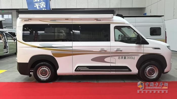 中國重汽輕型汽車即將首秀北京國際房車展，實(shí)力新車搶鮮品鑒