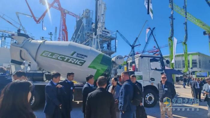 綠色“砼”行！徐工新能源攪拌車亮相德國(guó)寶馬展Bauma 2025