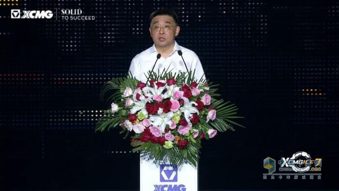 與世界對(duì)話！徐工第七屆國(guó)際客戶節(jié)赴工程機(jī)械之約