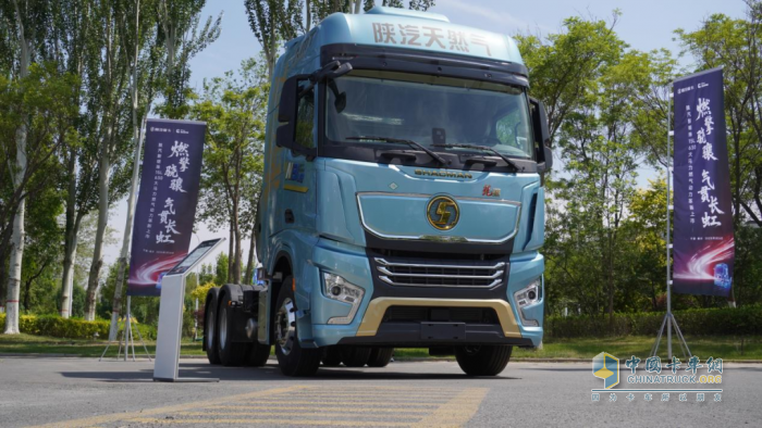 新明珠銀川上市首發(fā)：當天然氣取代柴油，商用車革命的轟鳴聲從銀川裂變