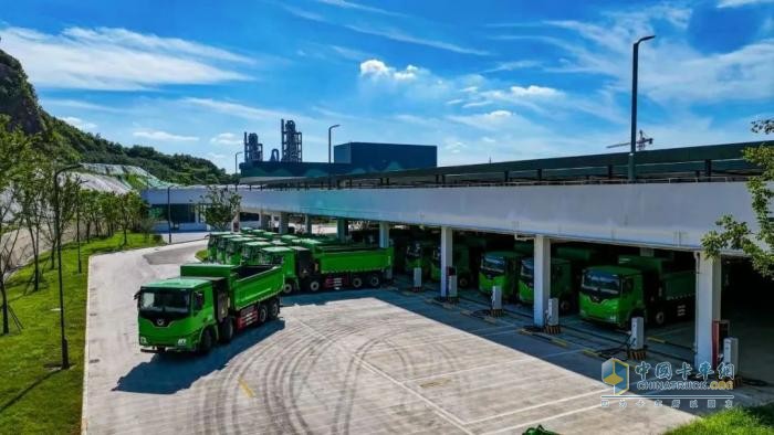 徐工新能源自卸車(chē)擦亮城市建設(shè)綠色底色