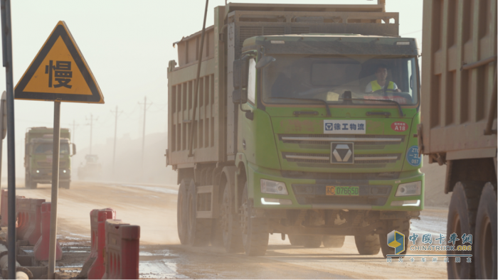 徐工新能源自卸車(chē)擦亮城市建設(shè)綠色底色