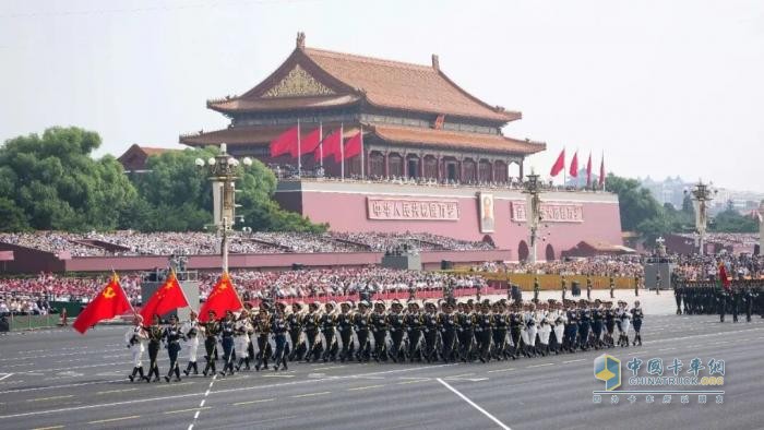 宇通警用特種車參與九三閱兵保障任務(wù)