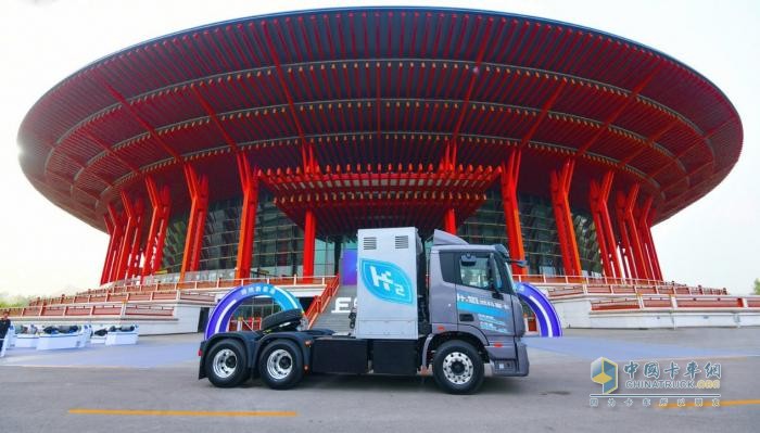 從交替領(lǐng)先到絕對領(lǐng)跑，福田汽車如何夯實商用車規(guī)模第一？