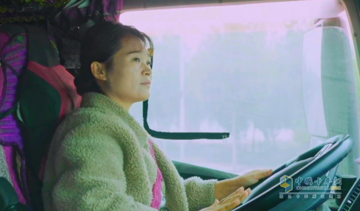 詩與遠(yuǎn)方的生活，解放動(dòng)力為女司機(jī)撐起半邊天