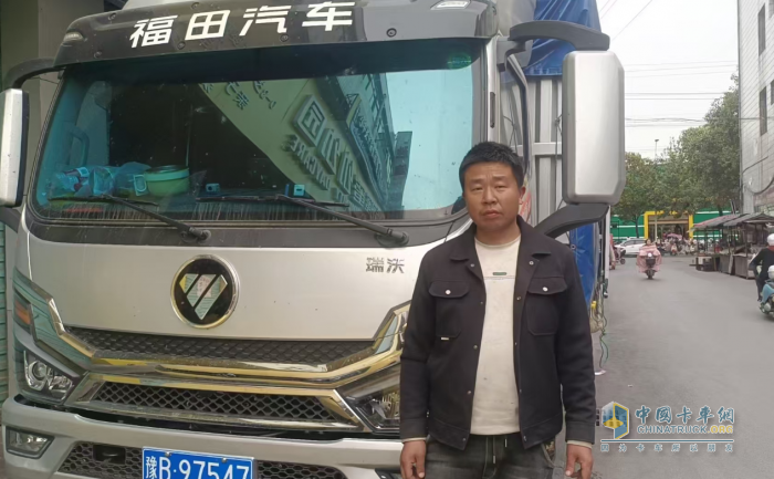河南卡友張師傅：拉重載綠通，瑞沃TS5超給力