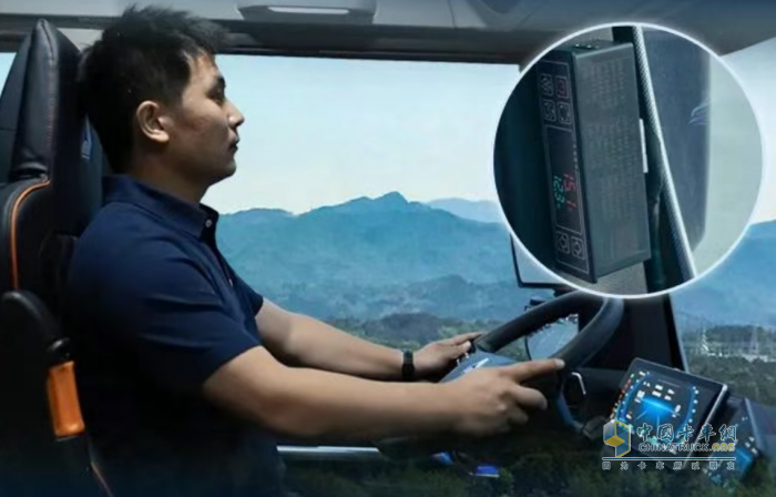 冷鏈人不能錯(cuò)過(guò)的一款車(chē)！汕德卡G7H冷藏車(chē)：減少疲憊，收益翻倍！
