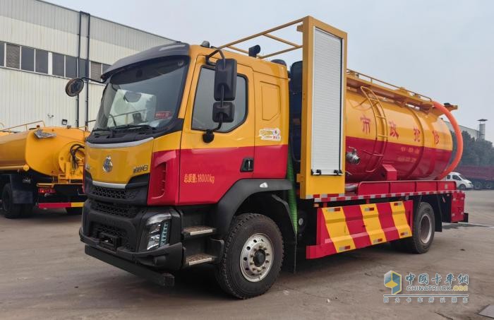 國補(bǔ)至高8.5萬，乘龍M3清洗吸污車市政環(huán)衛(wèi)品質(zhì)可靠之選