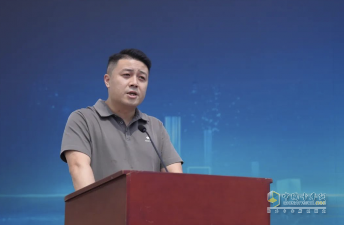 DeepWay新能源重卡星途完成首批100臺(tái)交付并簽訂500臺(tái)訂單！
