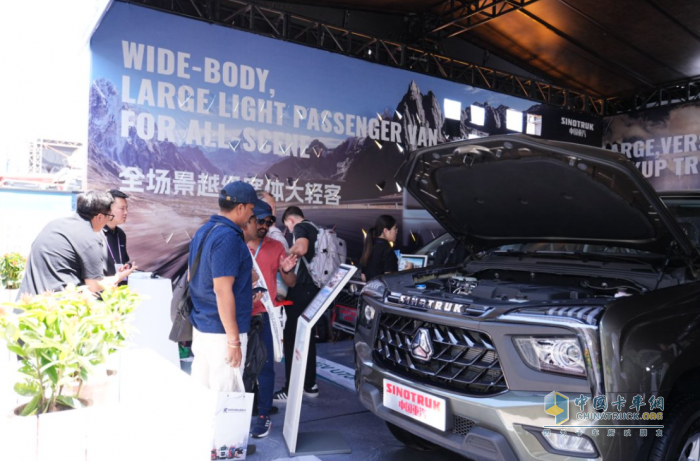 新品首亮相！中國(guó)重汽輕型汽車登陸第137屆廣交會(huì)