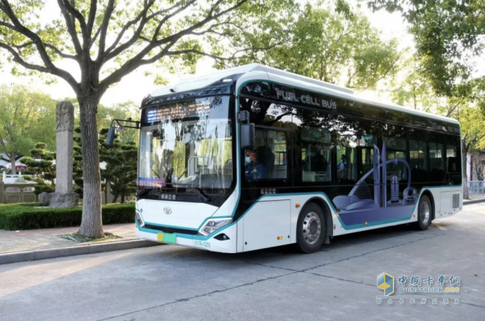 500萬(wàn)公里累計(jì)行駛里程！康明斯Accelera氫燃料電池助力臨港公交創(chuàng)造新紀(jì)錄   