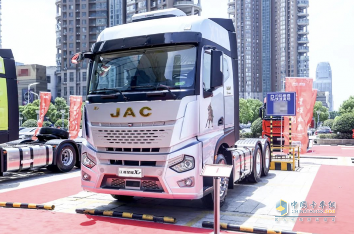 江淮格爾發(fā)重卡：1-6月累計(jì)銷(xiāo)售重卡6628輛，同比增長(zhǎng)37%