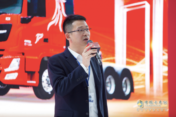 燃氣一體化動力鏈車交付 重磅產(chǎn)品齊亮相 東風康明斯武漢車展大展風采