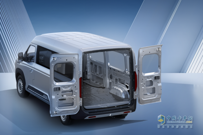 中國重汽輕型汽車即將首秀北京國際房車展，實(shí)力新車搶鮮品鑒