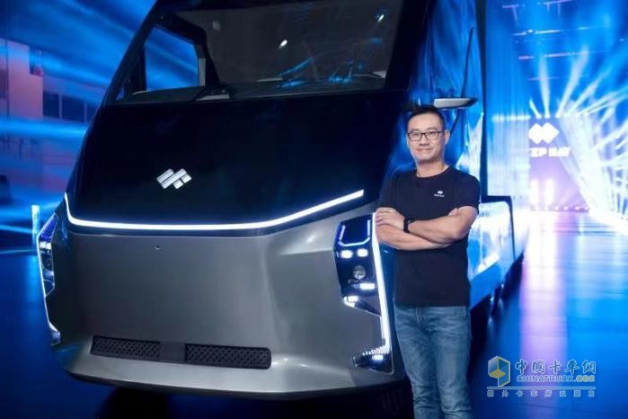 展出全球首款底部換電重卡，DeepWay能否在智能新能源重卡行業(yè)掀起新“騷動”