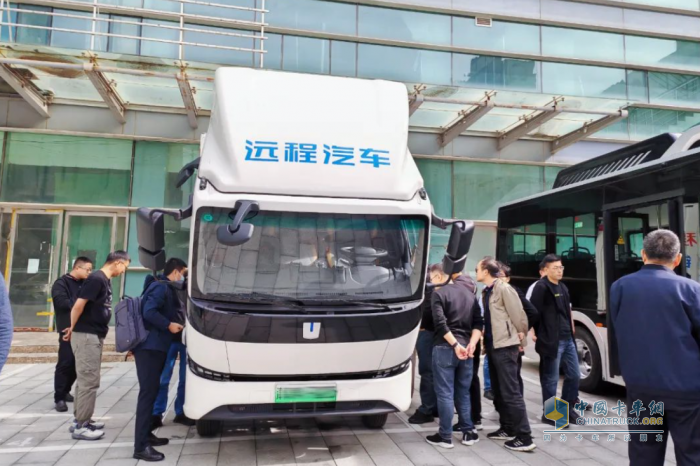領(lǐng)創(chuàng)商用車(chē)新時(shí)代，星智H8M甲醇增程式輕卡亮相北京甲醇能源峰會(huì)！