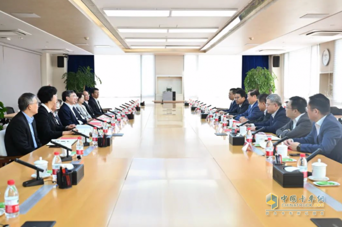 中國郵政集團攜手中國重汽：打造新能源汽車商業(yè)化運營生態(tài)圈