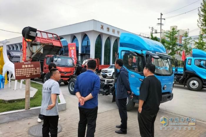 飛碟汽車燃油車4月推介會(huì)火爆全國 遍地開花！