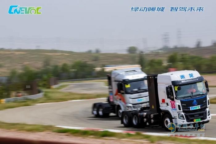 乘龍H5 400度充換電一體輕量化牽引車，出場即高光
