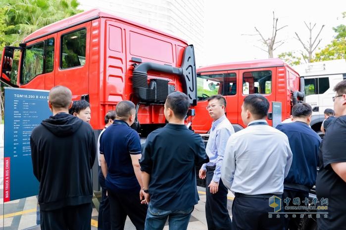 以強勁“獅”力領跑高端底盤市場 曼恩上裝技術(shù)日于廈門啟動