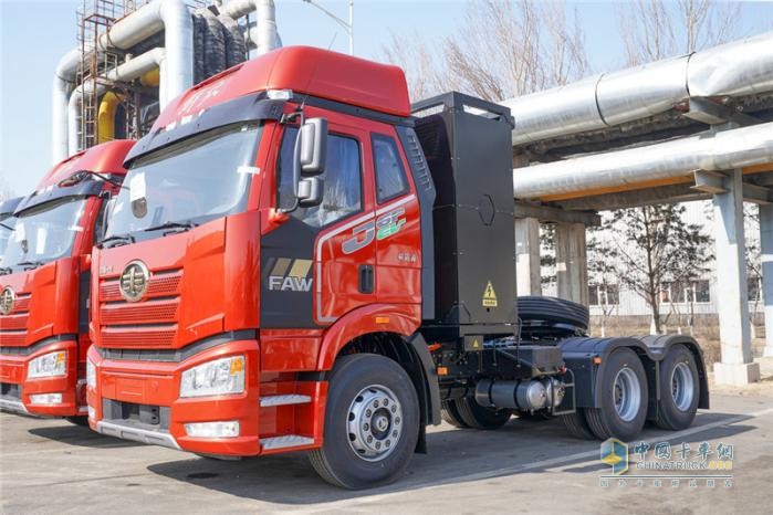 10月新能源牽引車：銷6106輛創(chuàng)史上最高，“銀十”勝“金九”！徐工\解放\三一居前三