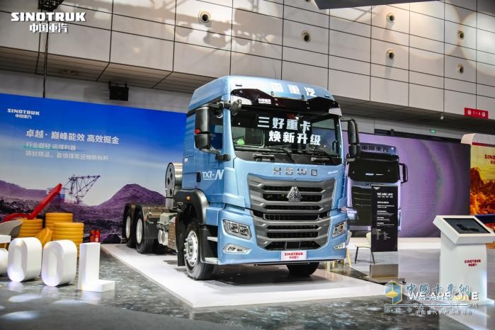 中國(guó)重汽豪沃TX7-N牽引車(chē)-硬核實(shí)力再升級(jí)，“三好重卡”實(shí)至名歸！