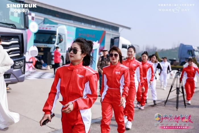颯美女神展芳華 “每個你，都很美”中國重汽第二屆卡車女神節(jié)圓滿舉辦