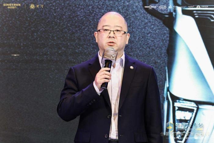 民族重卡新高度，中國(guó)重汽黃河X(jué)7獲四大機(jī)構(gòu)認(rèn)證世界超低風(fēng)阻