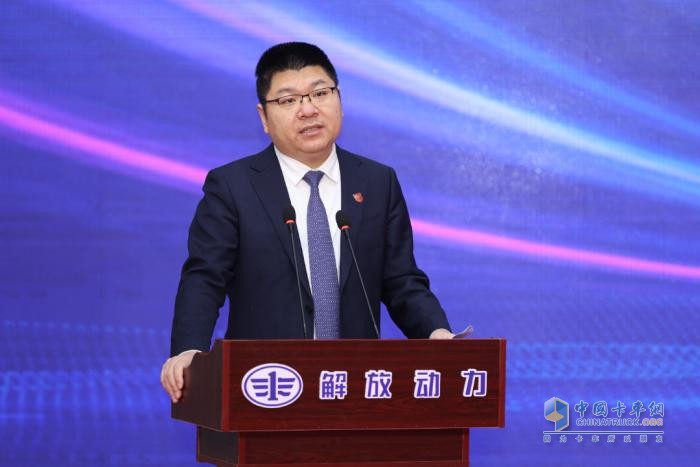 G動(dòng)力域換代輕量化440橋下線 解放動(dòng)力長(zhǎng)春超級(jí)工廠正式投產(chǎn) 