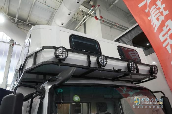 快上車！歐馬可智藍(lán)混動(dòng)房車帶你開啟無憂之旅！
