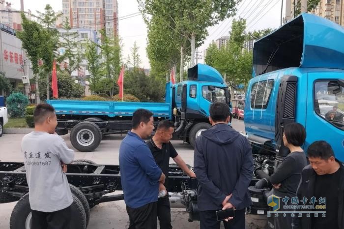 飛碟汽車燃油車4月推介會(huì)火爆全國 遍地開花！