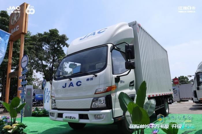 12.98萬起！純電輕卡升級1號車帥鈴EV5全球上市，震撼來襲