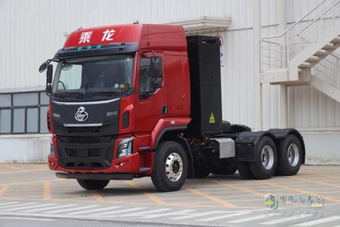 新能源重卡銷量激增，乘龍H5換電牽引車炙手可熱