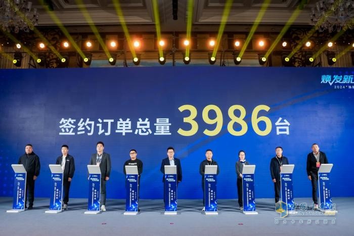 打響車電分離發(fā)令槍 電小二開辟綠色城配運(yùn)營(yíng)模式新賽道