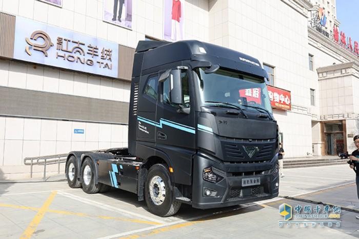 新能源、燃?xì)忸惣俺隹诔蔀槎糁葡禄摹叭{馬車“ —2024年1-10月重卡市場特點(diǎn)總結(jié)分析
