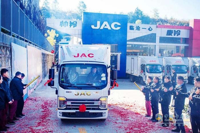 江淮1卡交車頻頻，啟新2025創(chuàng)富征途