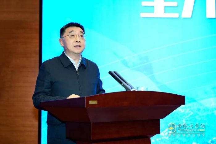 數(shù)智賦能，鏈接全球！徐工召開質(zhì)量管理模式宣貫動(dòng)員大會(huì)