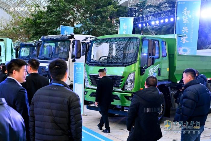 打造“成都造”汽車新品牌！重汽成商全新重卡平臺V9·沃重磅發(fā)布