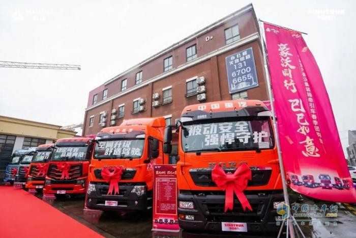 港口老板們都在搶什么？豪沃港拖車強(qiáng)勢鉅惠驚艷上海灘