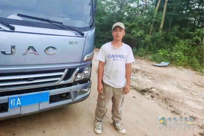 不想打工了怎么辦？廣西北海劉老板選擇江淮1卡駿鈴，生活大變樣