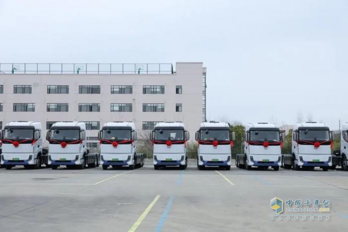 遠程星瀚G超級電動牽引車50臺交付，賦能干線物流零碳升級