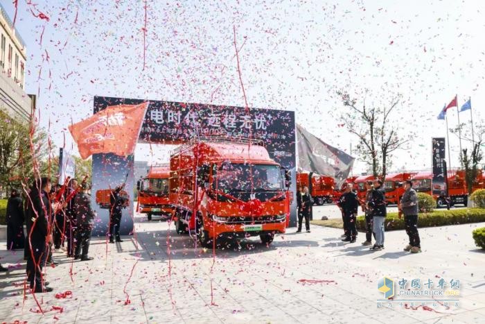 千臺遠程醇氫電動輕卡成功交付上海商橋，醇氫戰(zhàn)略再加速！
