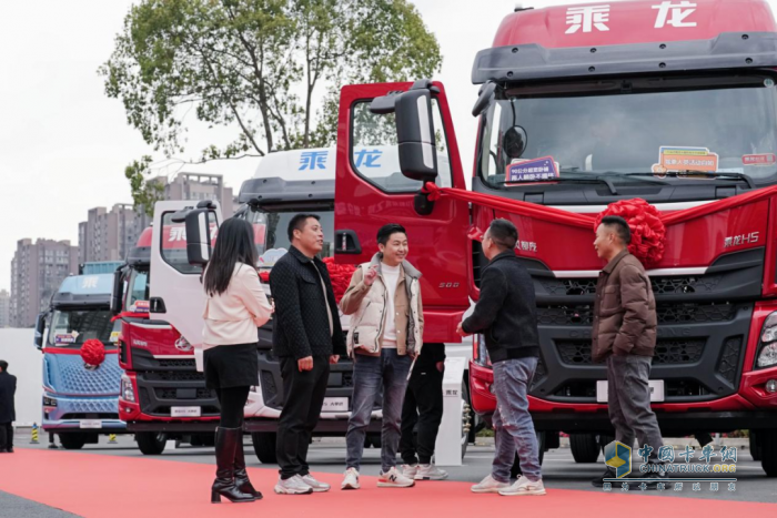 更高效更賺錢，乘龍卡車燃爆天府