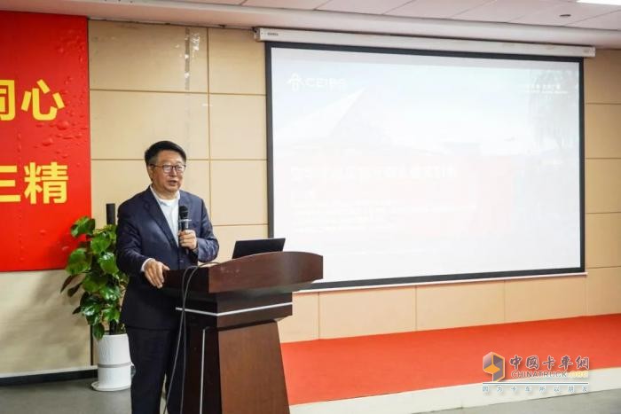 簽約1500臺！東風柳汽與中歐國際工商學院“龍行工程”生態(tài)共創(chuàng)合作項目啟動