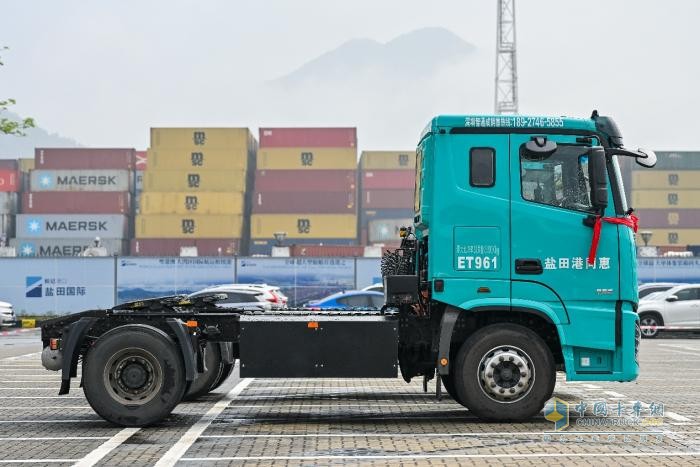 歐曼,新能源換電港口車,綠色轉(zhuǎn)型