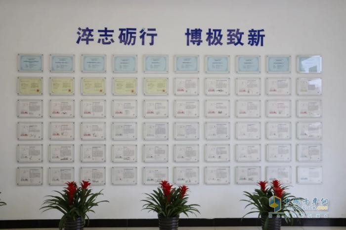 以創(chuàng)新詮釋工匠精神，交大神舟高強(qiáng)榮獲