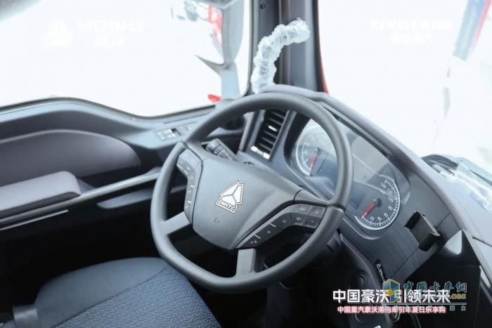 聚焦寧波世界級(jí)港口，豪沃港拖車(chē)夏日樂(lè)享購(gòu)賦能運(yùn)輸升級(jí)