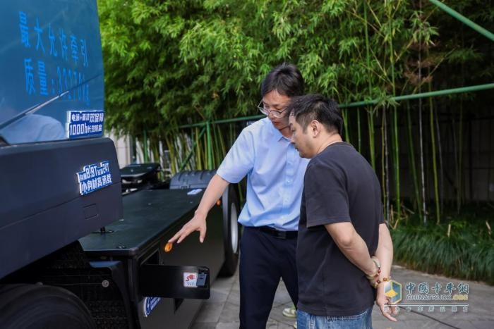 在鋼鐵與鹽霧之間，宇通重卡T系列如何書寫新能源時代的人性答案？